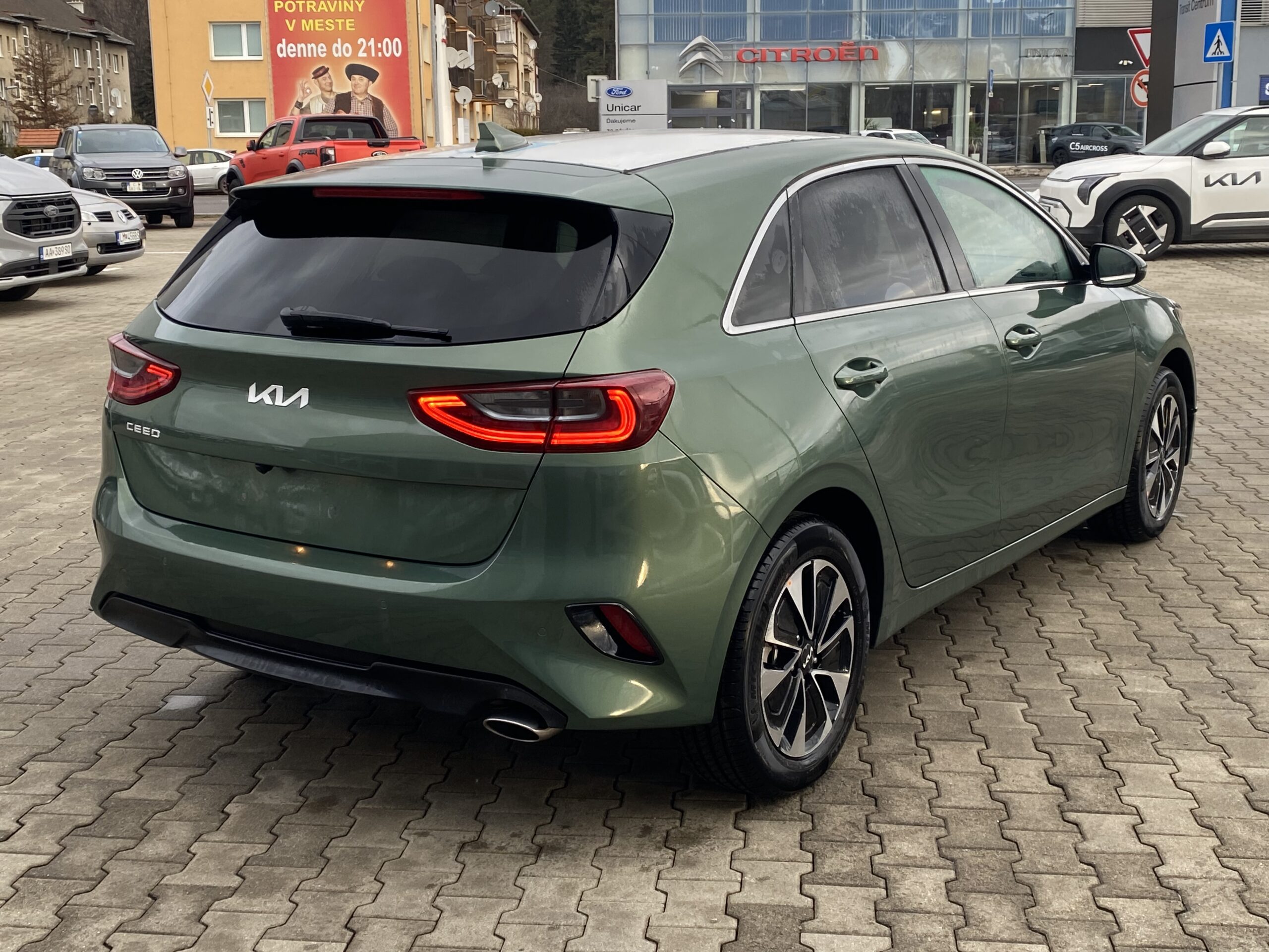 Kia Ceed - Image 4