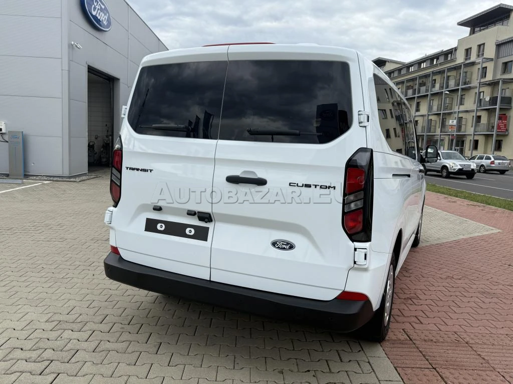 Ford Transit Custom - Image 8
