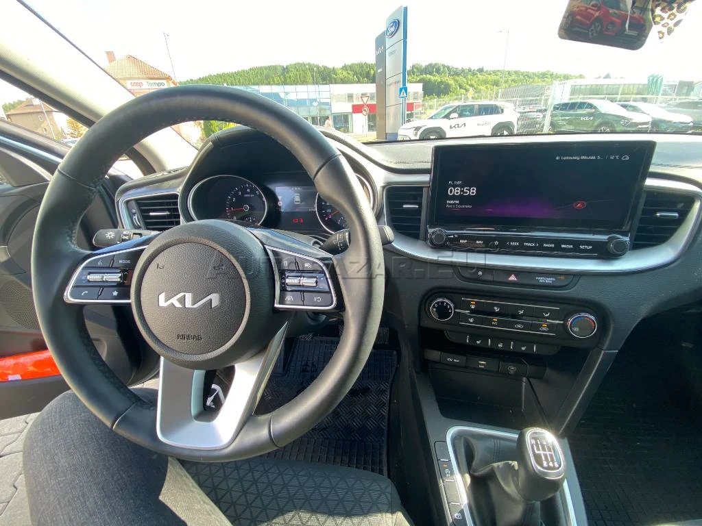 Kia Ceed - Image 5