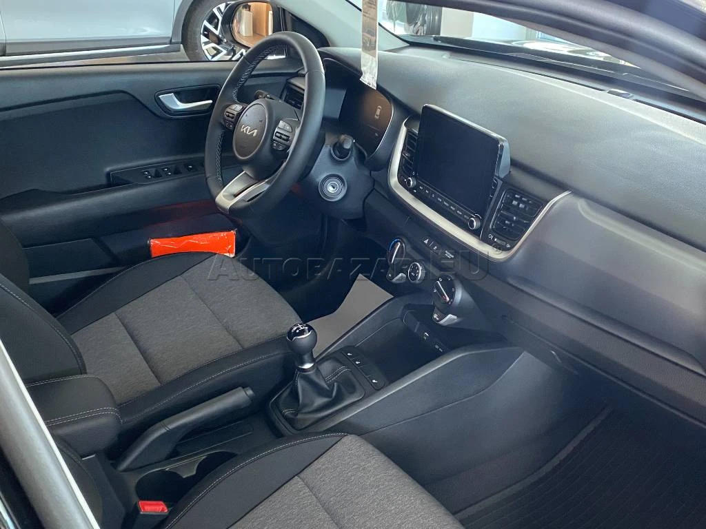 Kia Stonic - Image 7