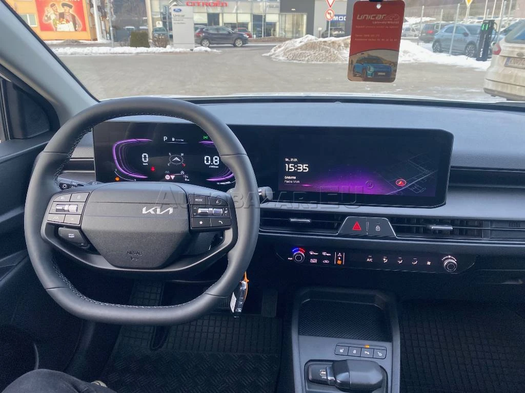 Kia Stonic - Image 8