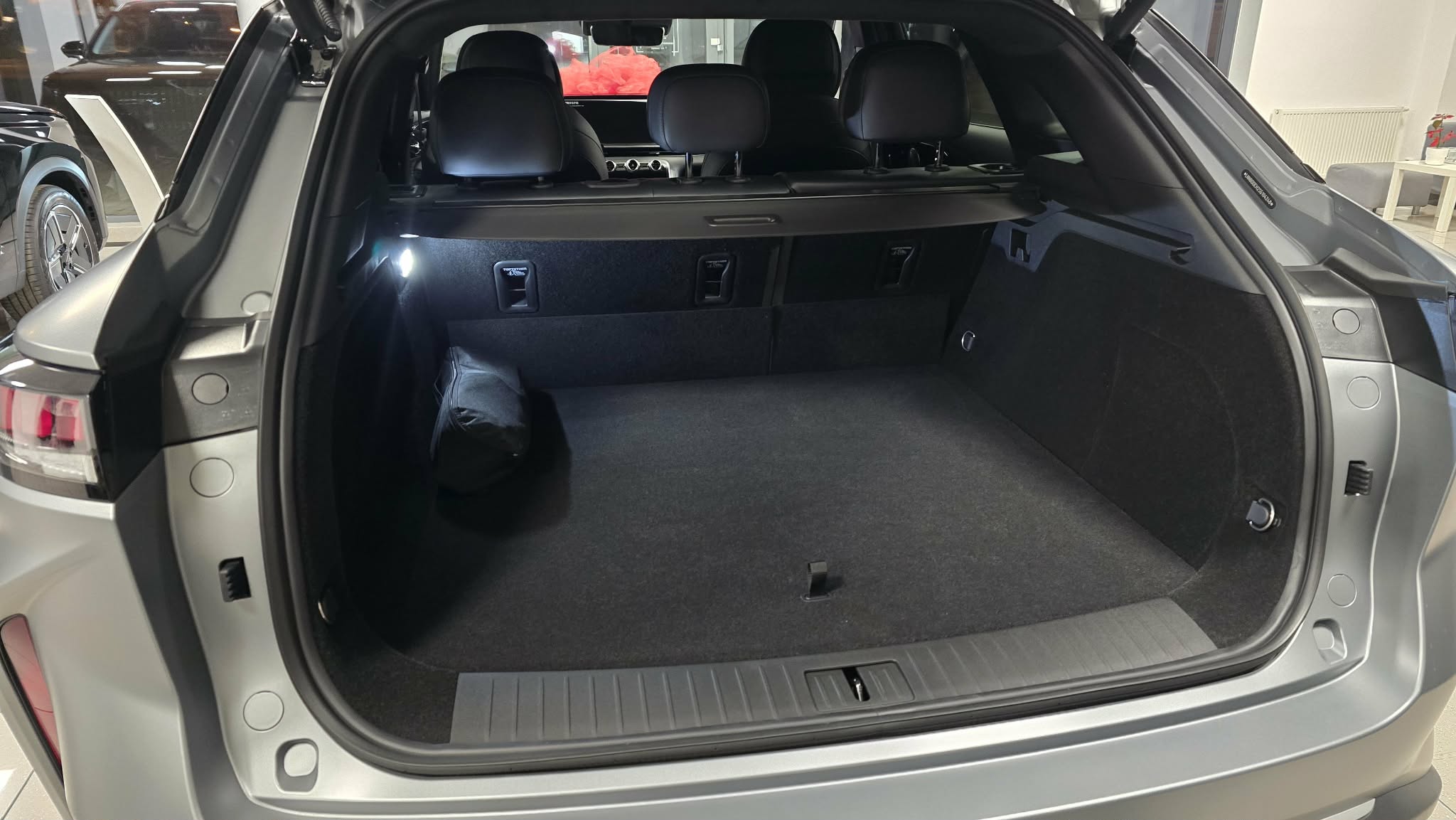 OMODA 9 PREMIUM - Image 14