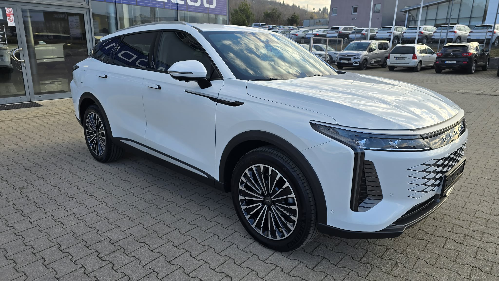 OMODA 9 PREMIUM - Image 8