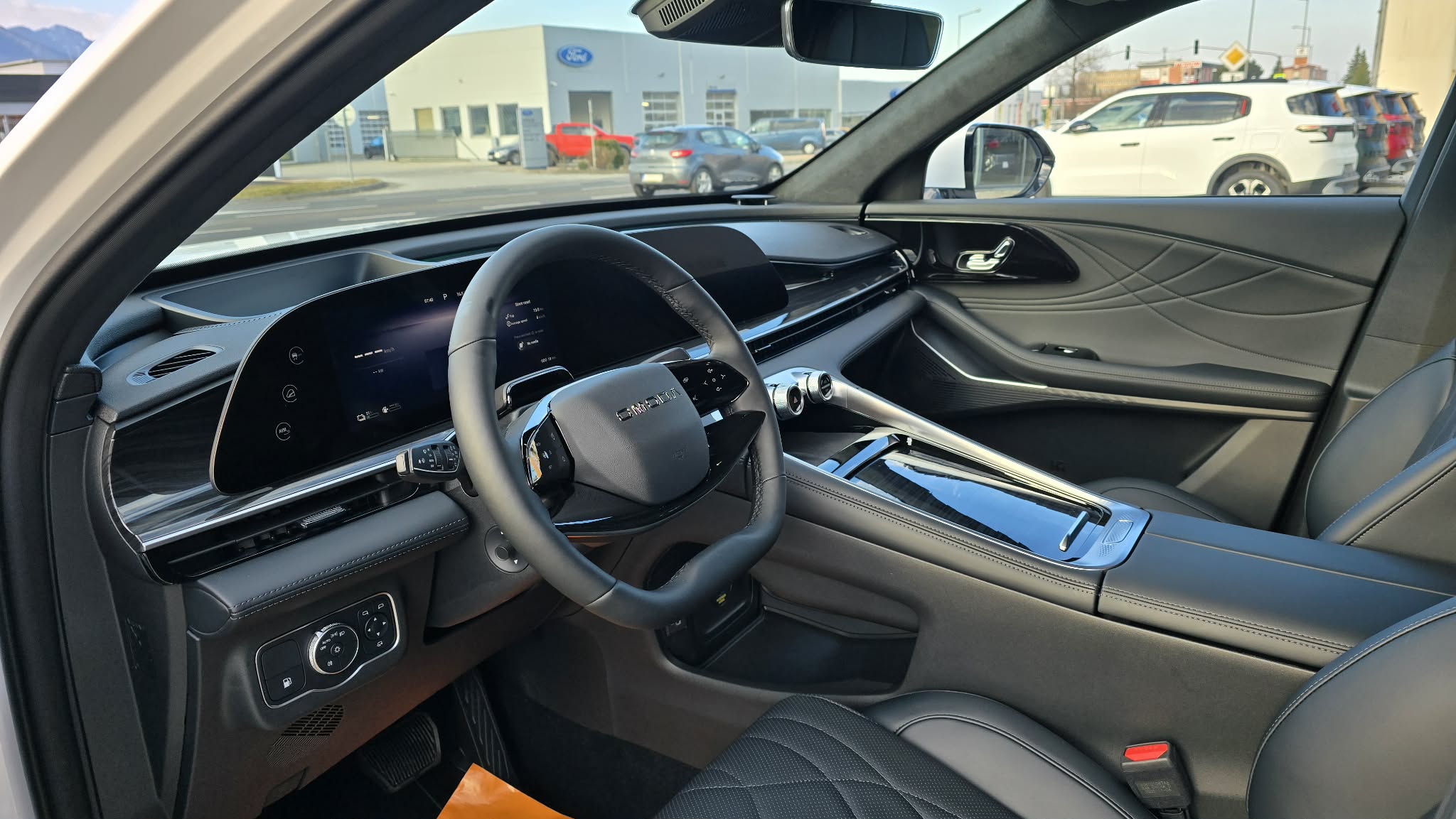 OMODA 9 PREMIUM - Image 10