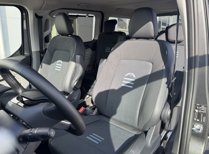 Ford Custom Tourneo Active 2.0 TDCi EB 170k A8 – FWD (125kW) - Image 4