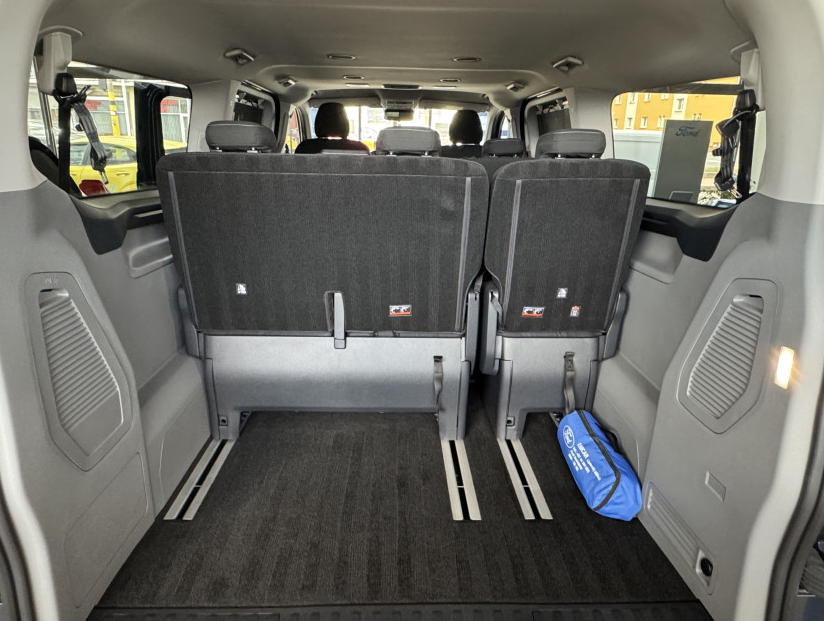 Ford Custom Tourneo Family 2.0 TDCi EB 136k A8 – FWD (100kW) - Image 4