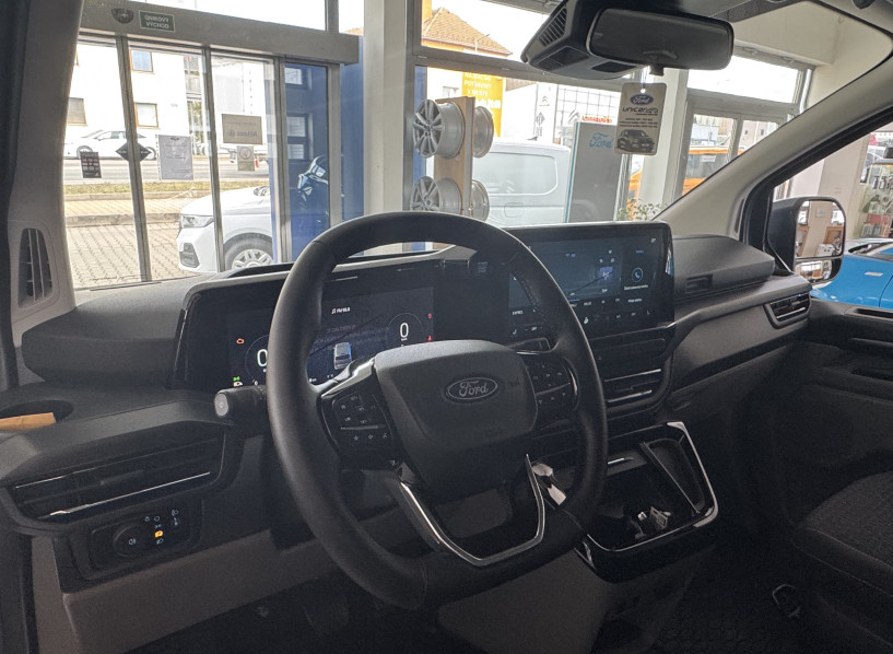 Ford Custom Tourneo Family 2.0 TDCi EB 136k A8 – FWD (100kW) - Image 6