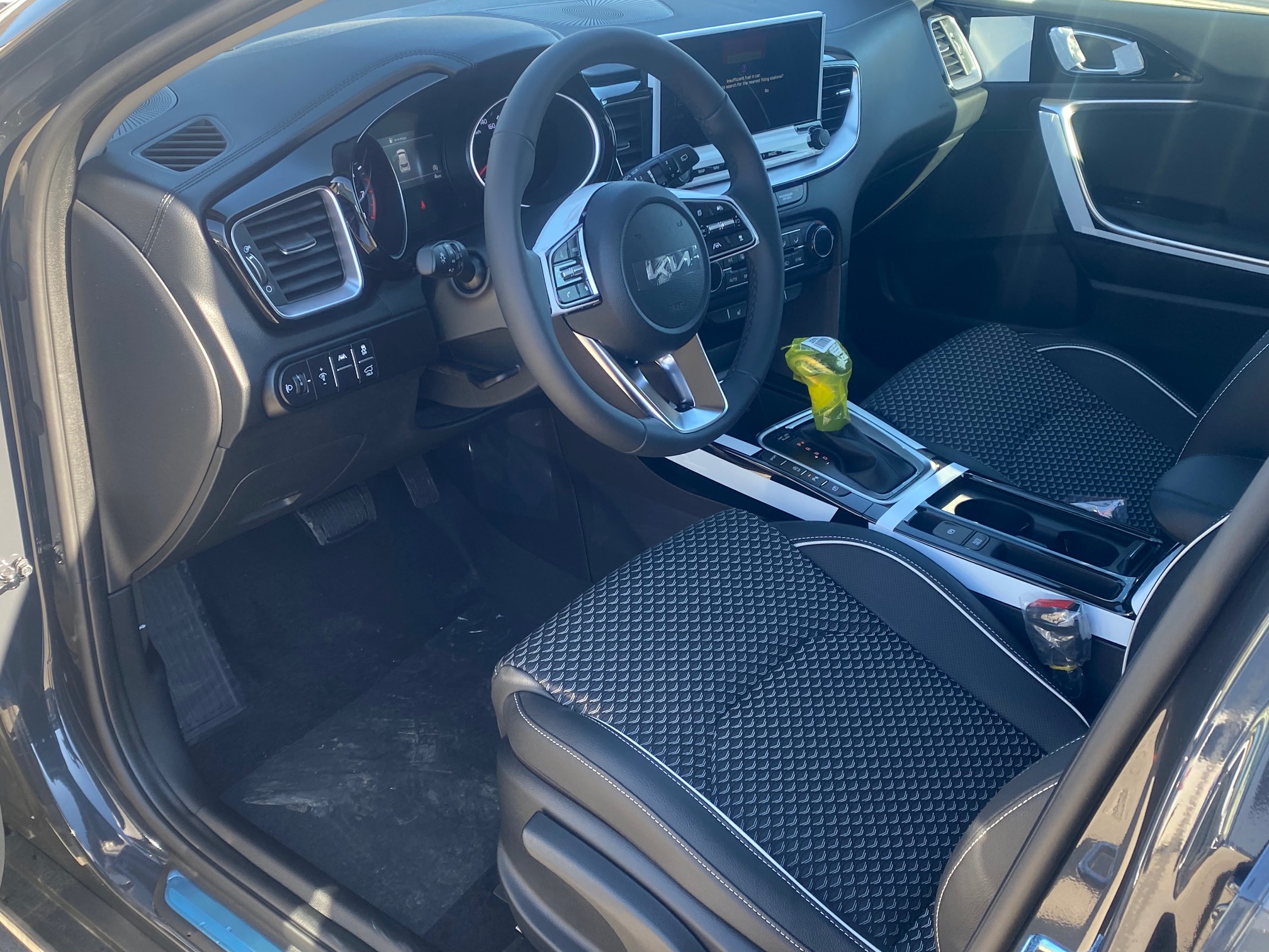 Kia XCeed - Image 10