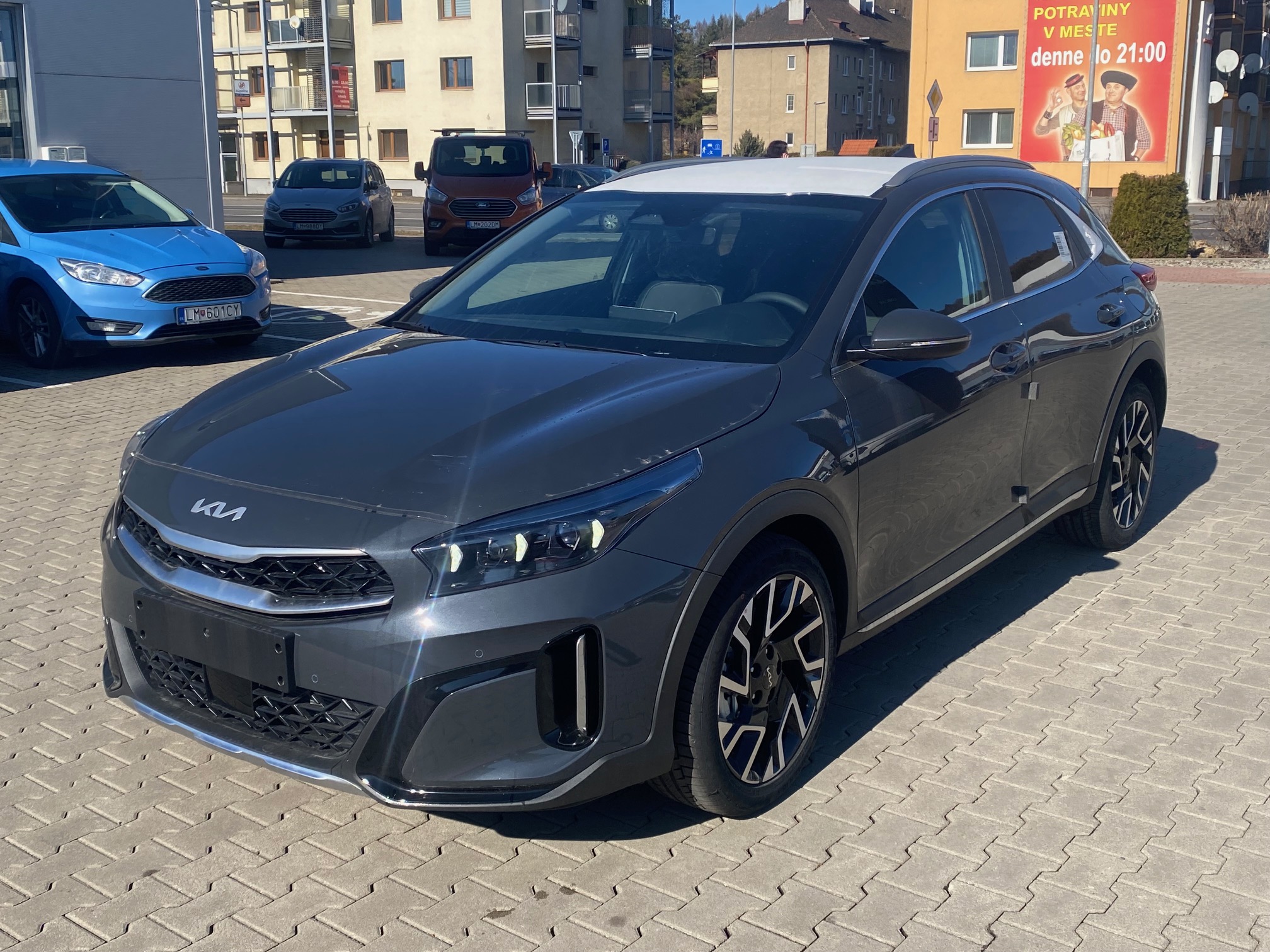 Kia XCeed - Image 1