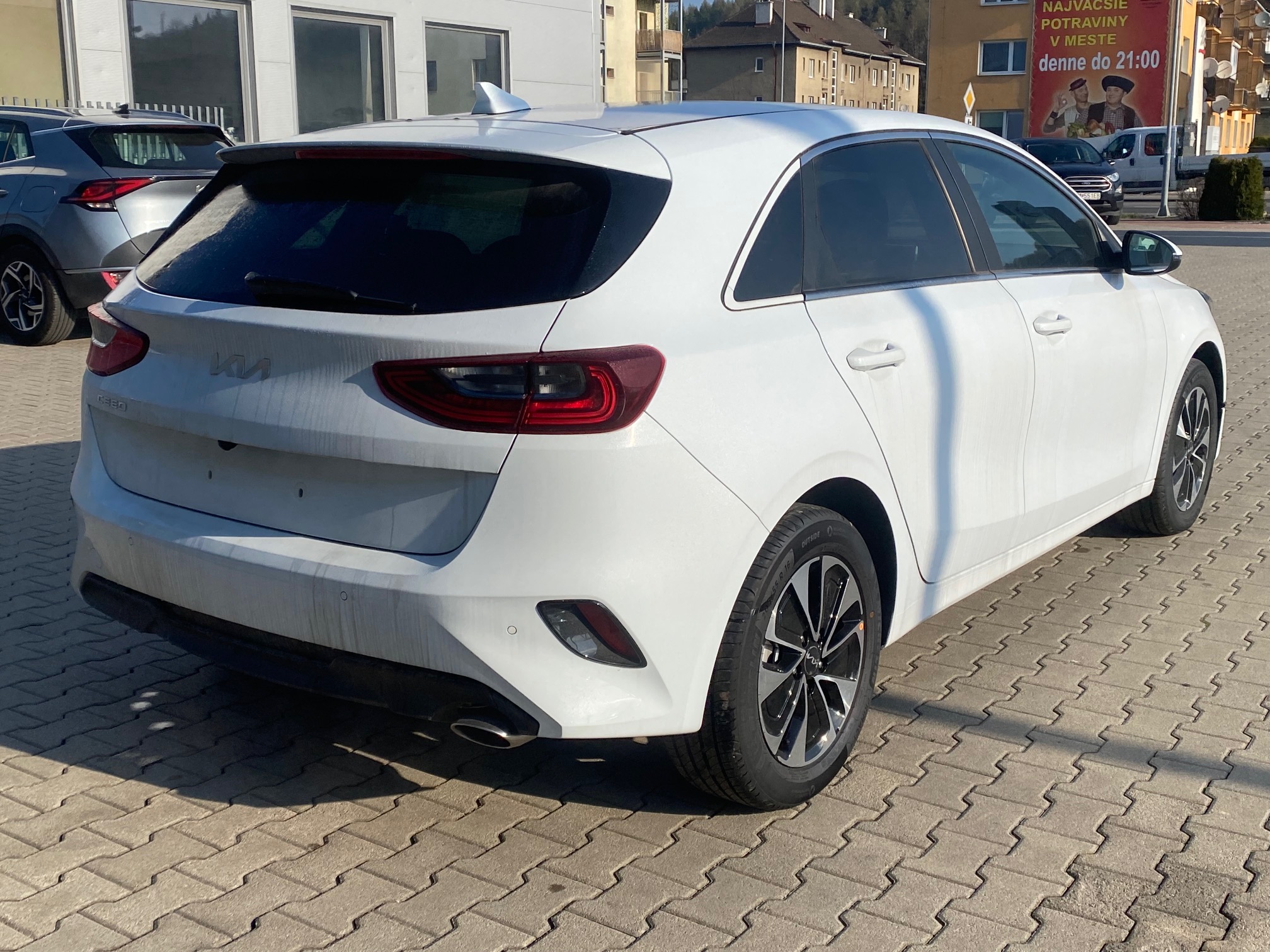 Kia Ceed - Image 3