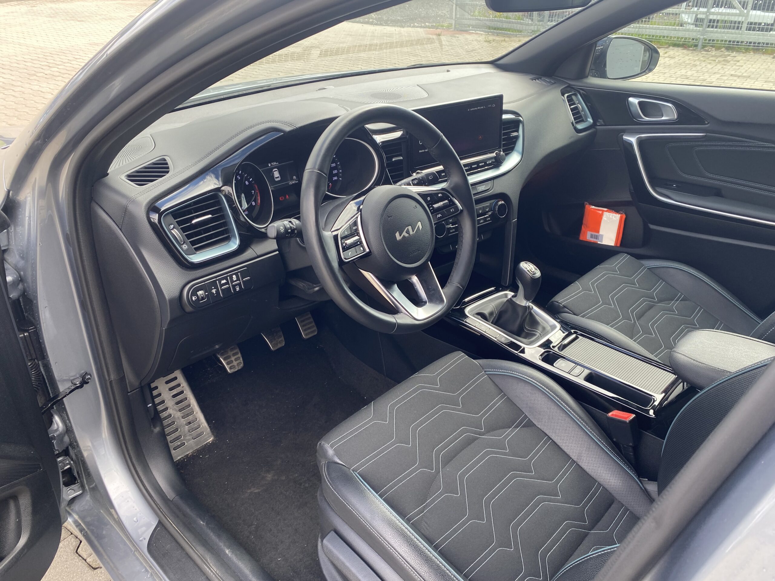 Kia Ceed - Image 5