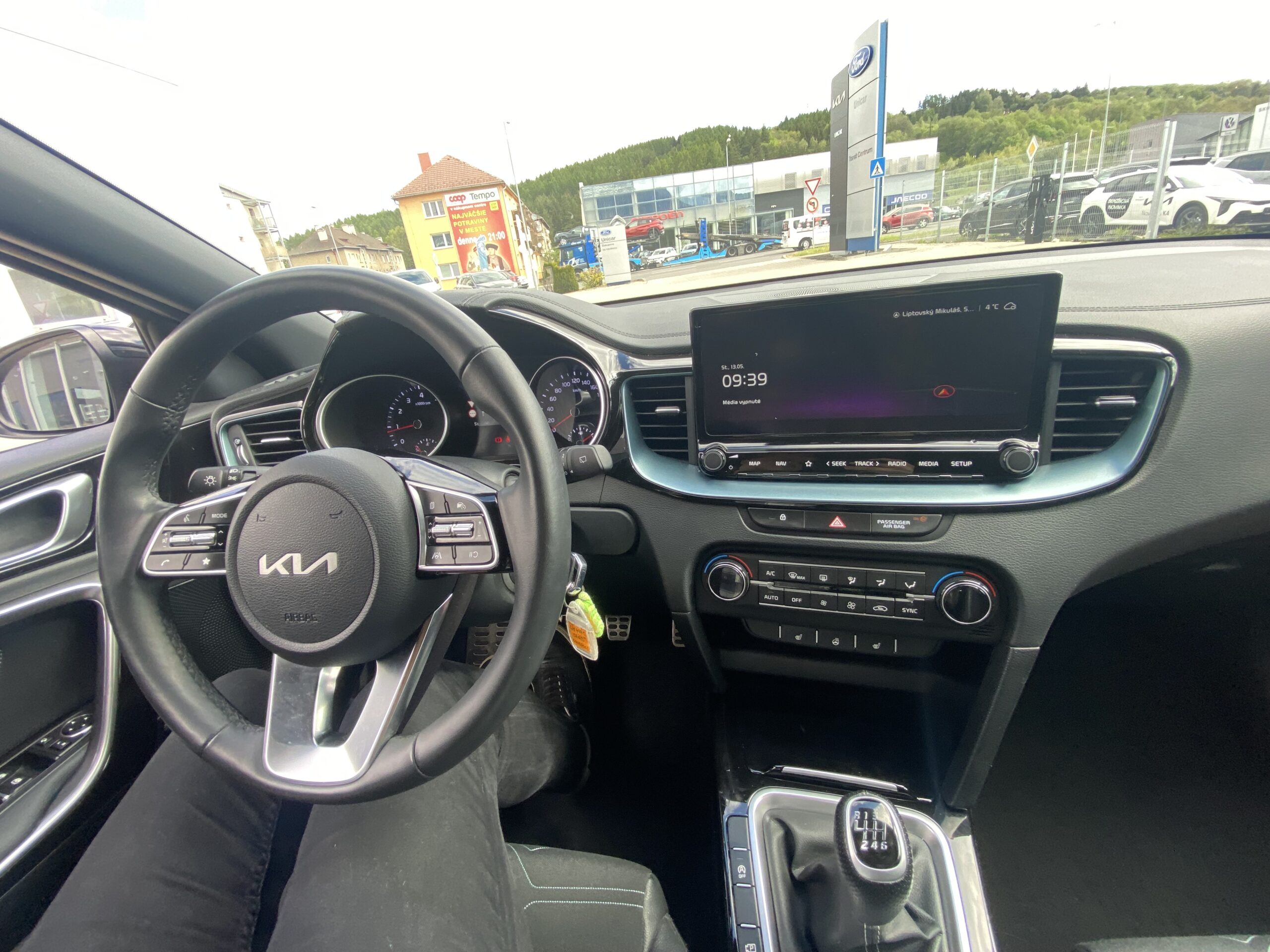 Kia Ceed - Image 6