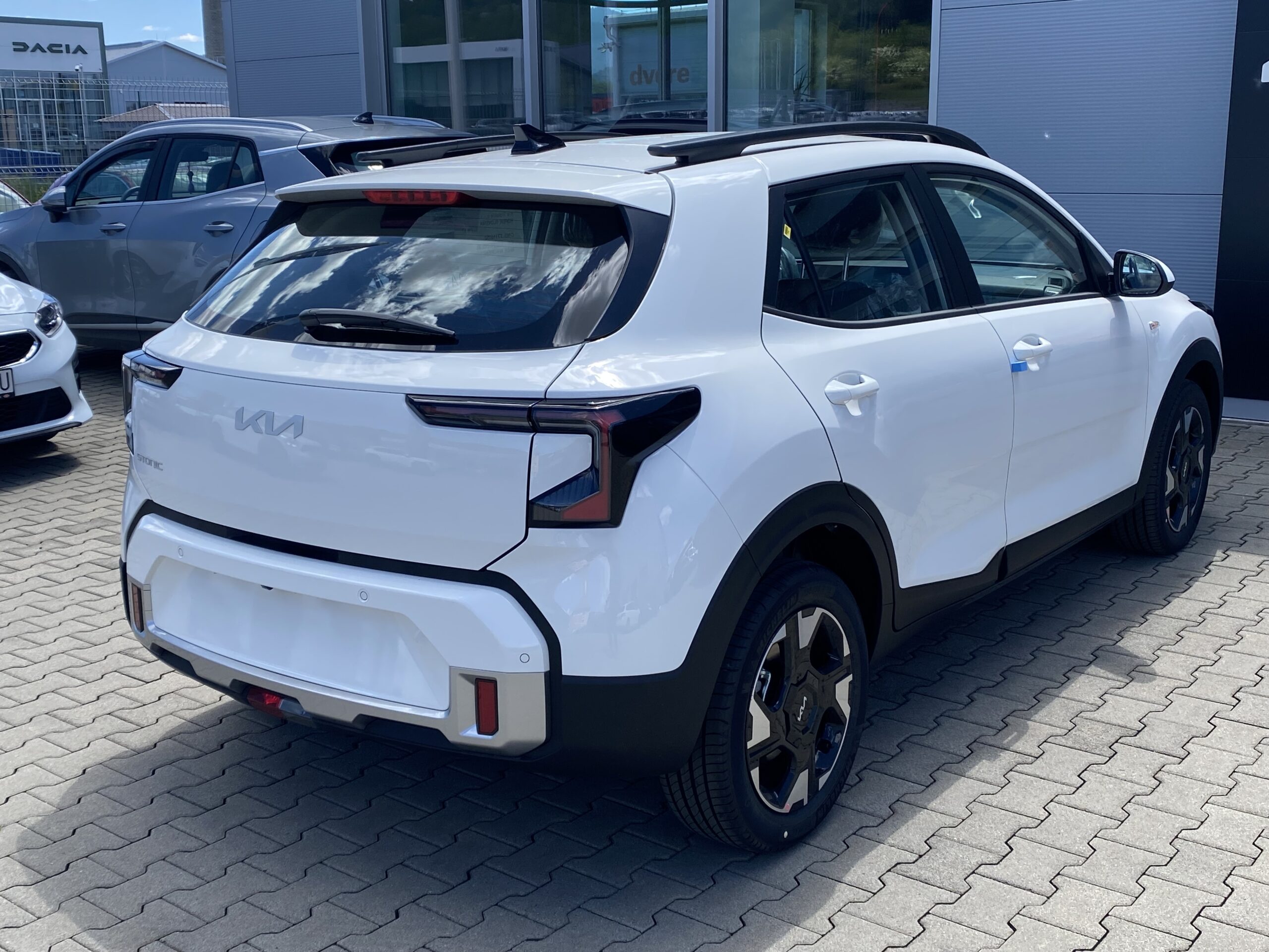 Kia Stonic - Image 3