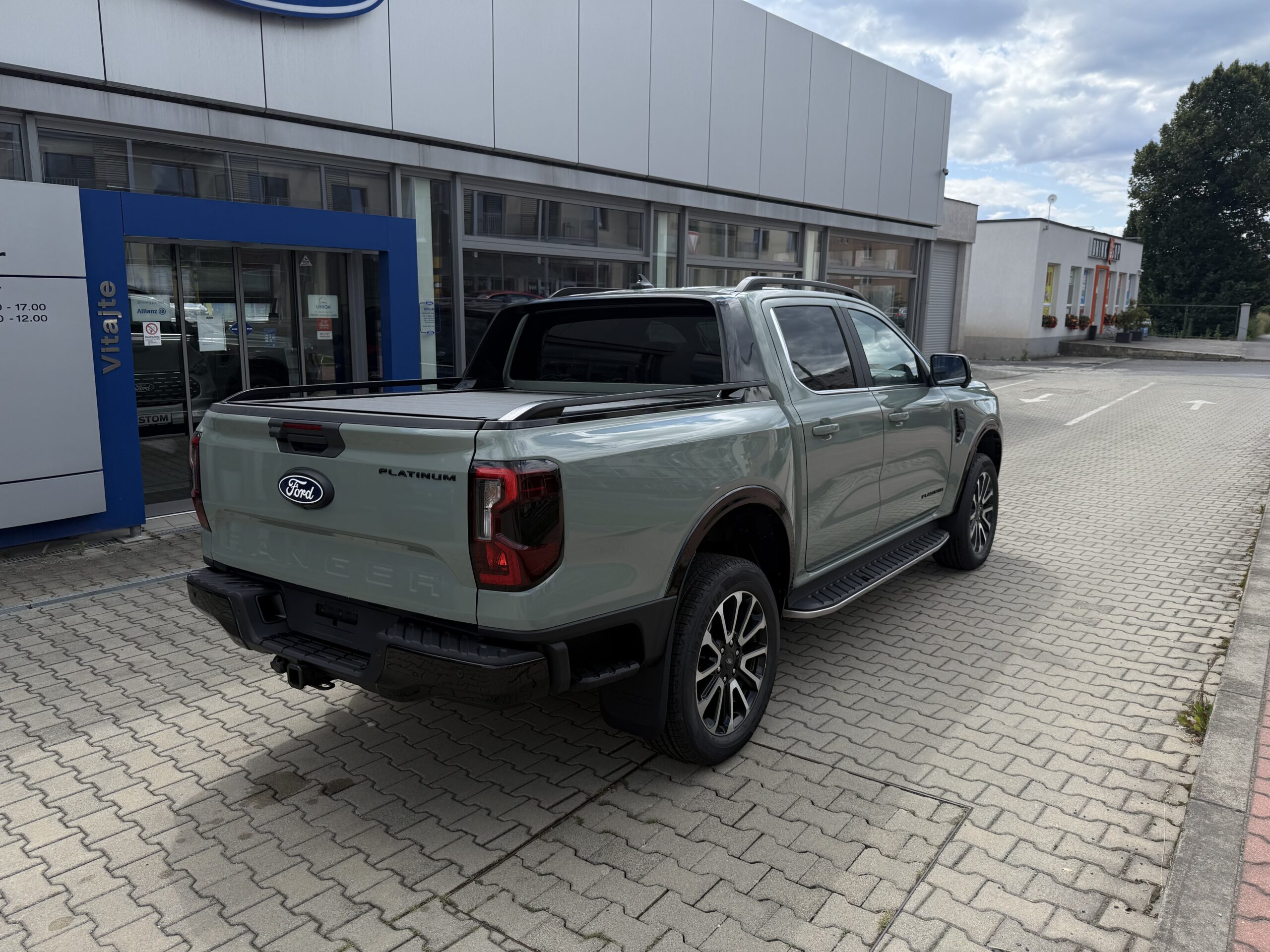 Ford Ranger 3.0 EcoBlue V6 240k A10 – e-4WD (177kW) Platinum - Image 2