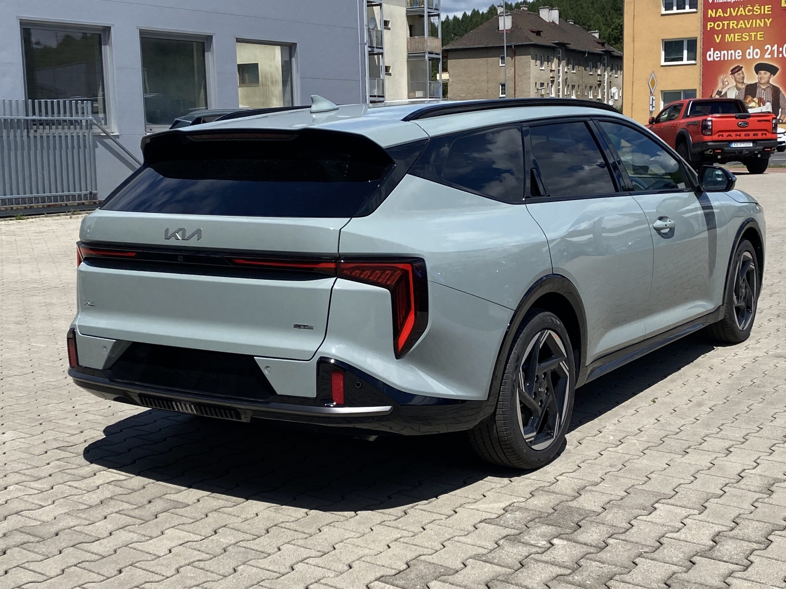 Kia K4 SW - Image 4