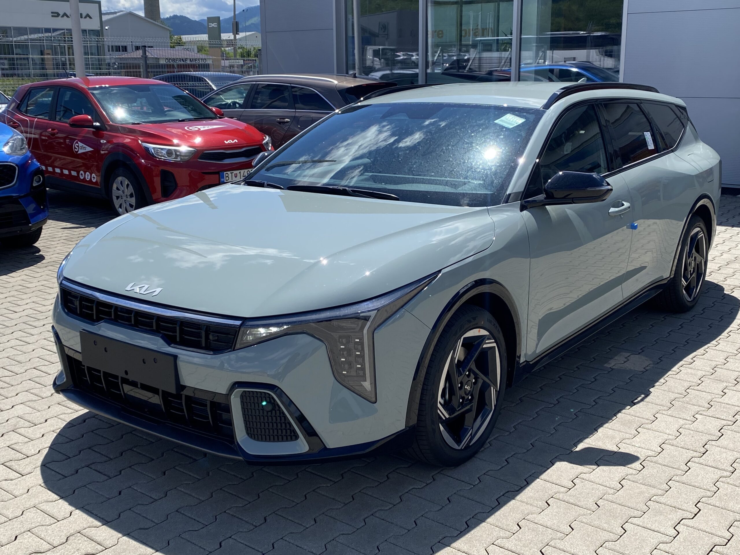 Kia K4 SW - Image 6