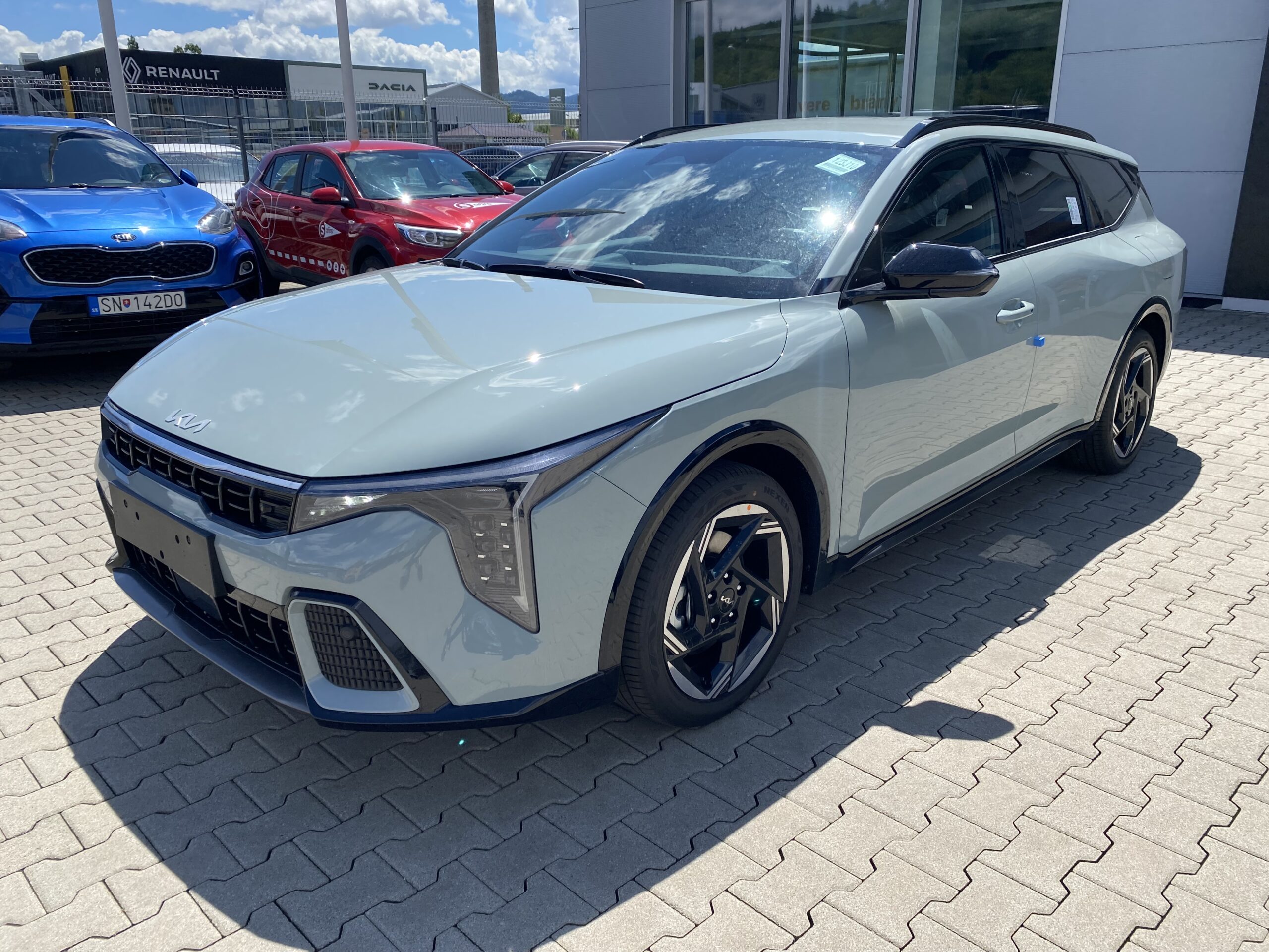Kia K4 SW - Image 7